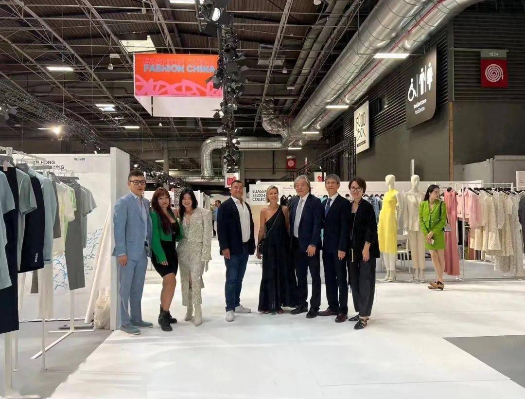 望睹、互换、共进时尚中邦Fashion China 展团用时尚链接天下(图6)